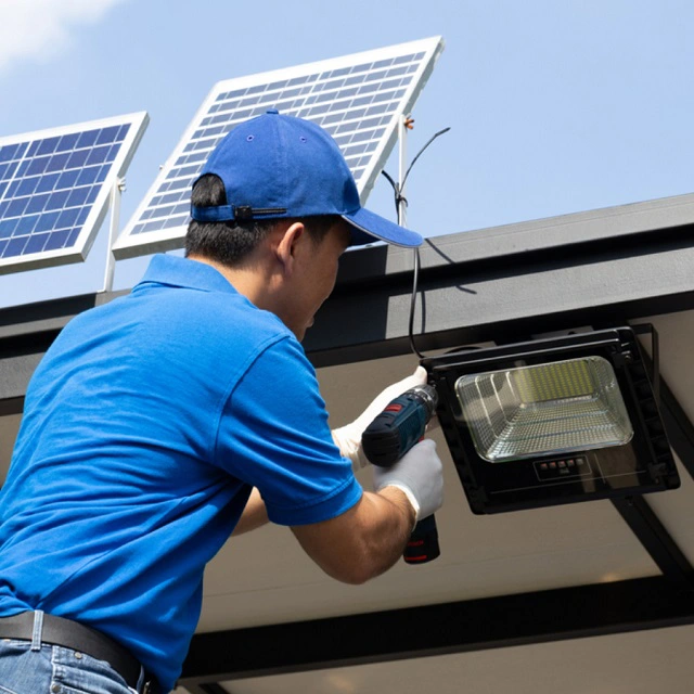 Dịch vụ lắp đặt đèn năng lượng mặt trời chuyên nghiệp, giá rẻ