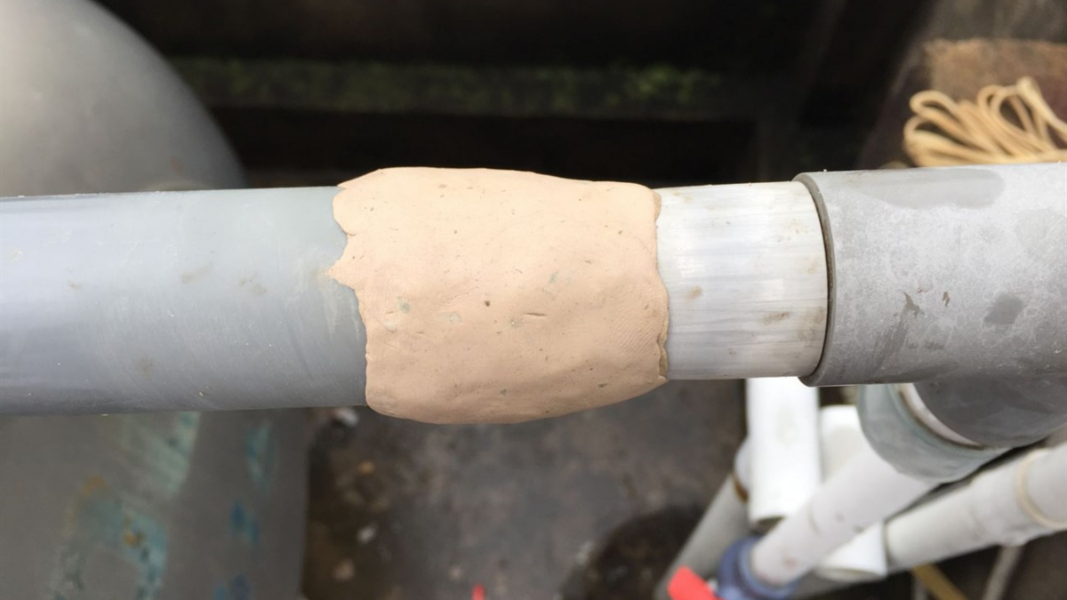 sửa ống nước âm tường rò rỉ